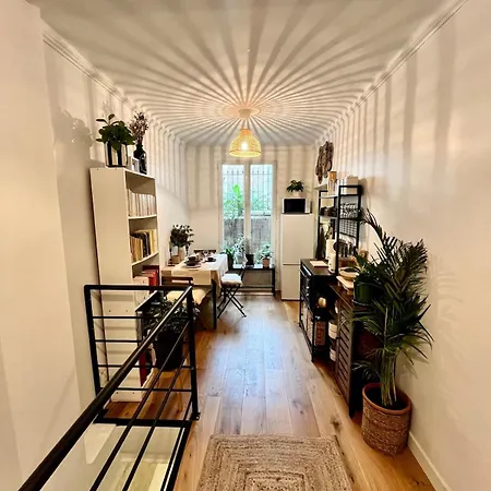 Апартаменты Cozy Centre Париж